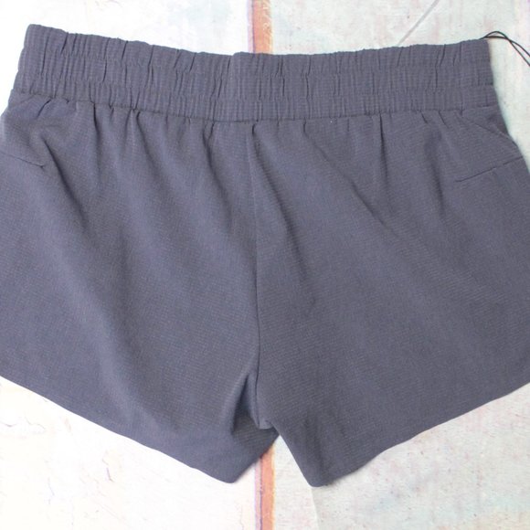 RYU Respect Your Universe Women's Aero Short in Asphalt MRSP $65 - Picture 2 of 3